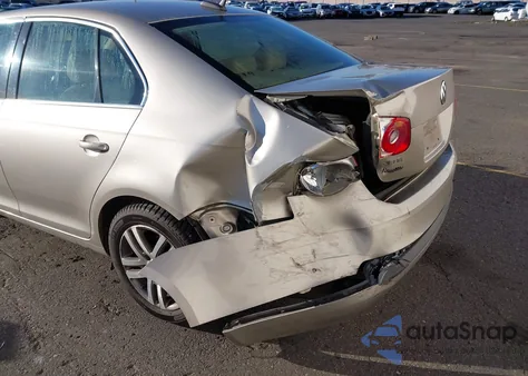 2006 Volkswagen Jetta Tdi из США, поврежденный, VIN 3VWDT71K66M813640